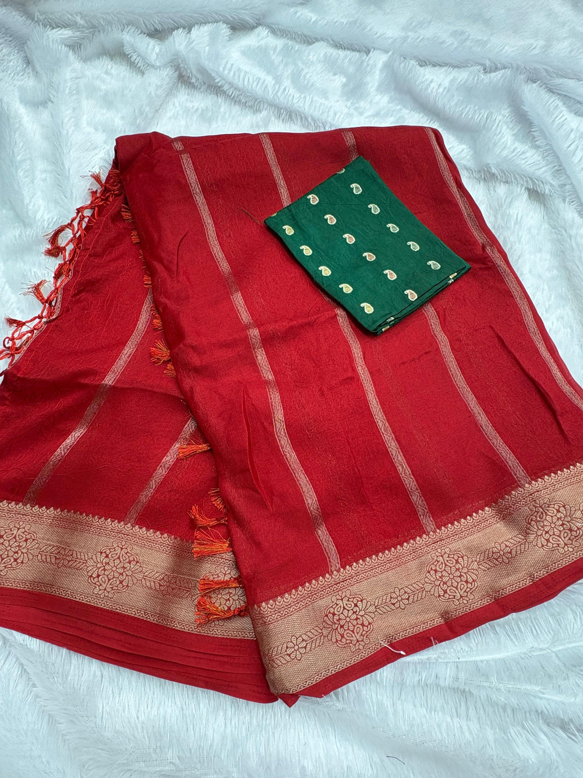 Chinoon Viscose Saree