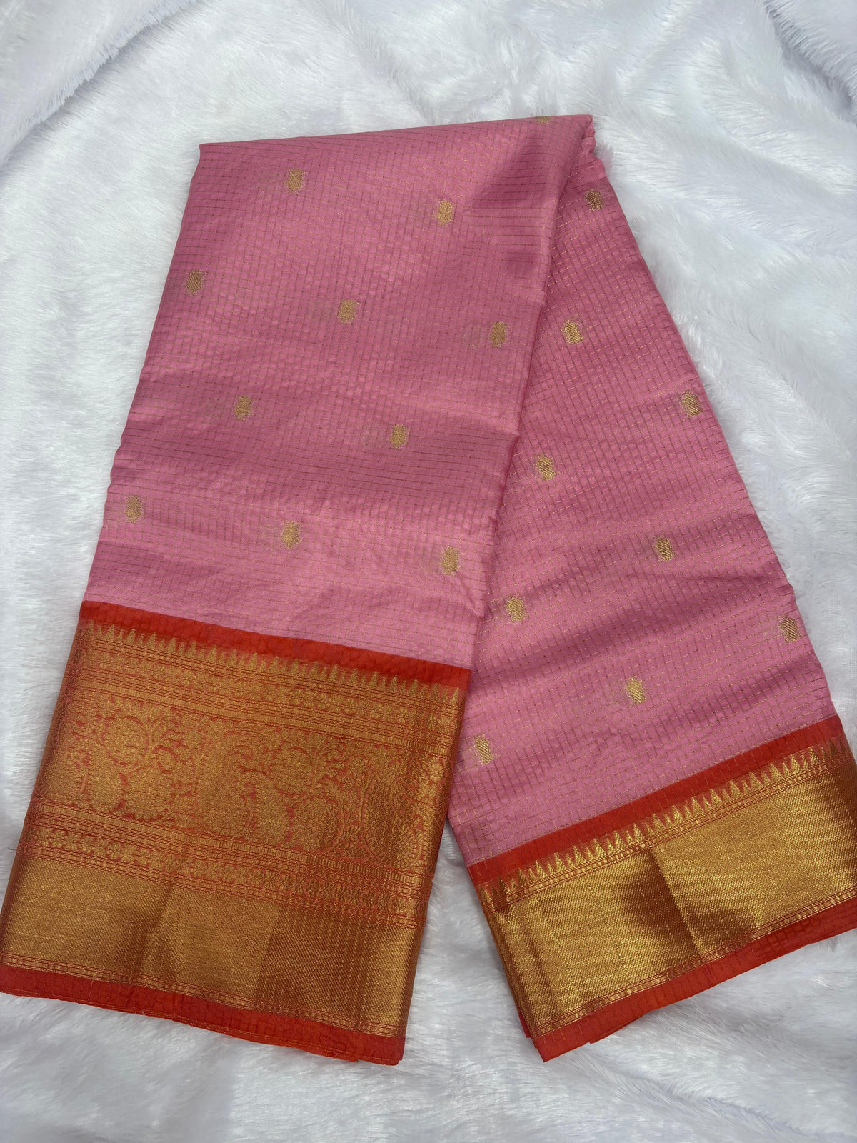 Banarasi Vinatge Cheaks Saree