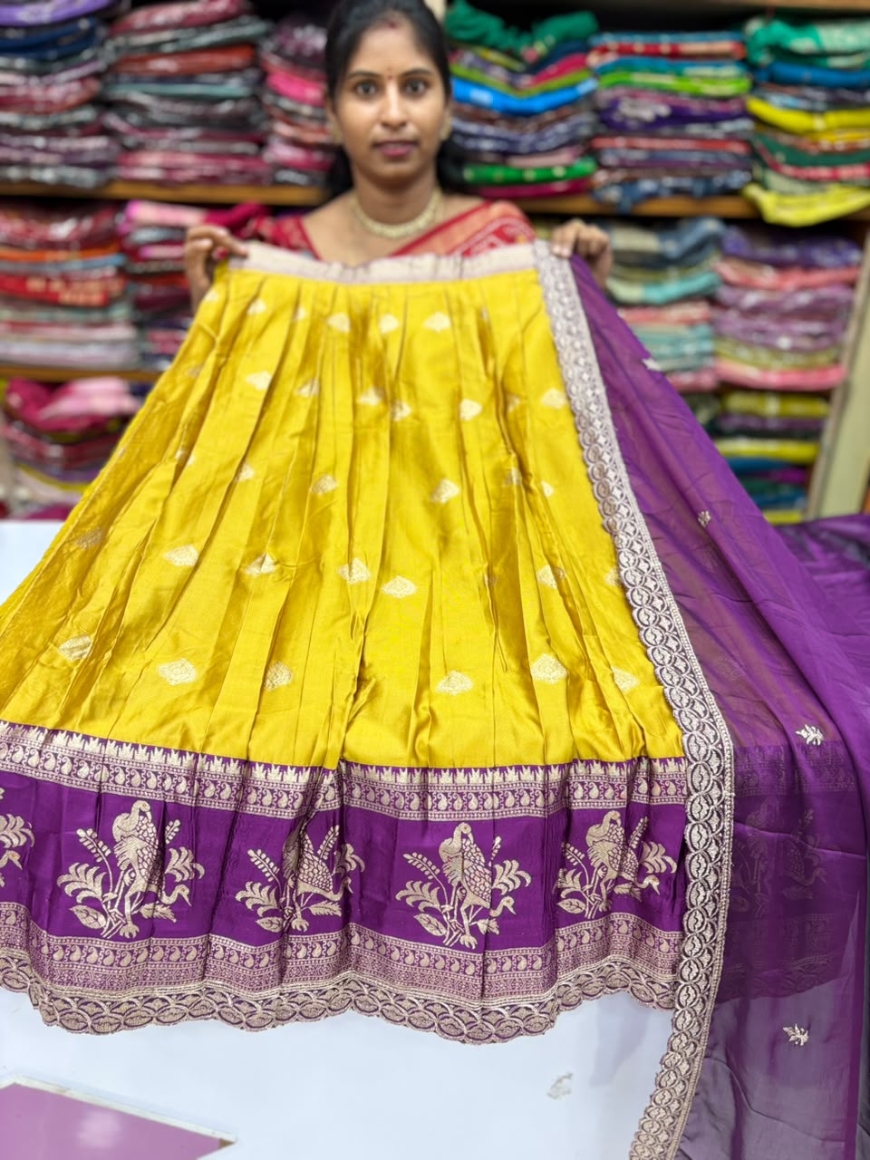 Semi Gadwal Lehanga